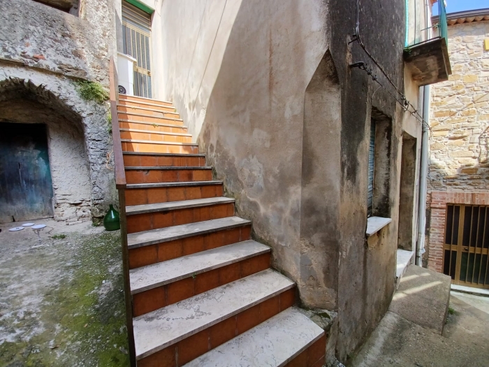 Casale-in-vendita-centro-storico-di-Prignano-Cilento (13)
