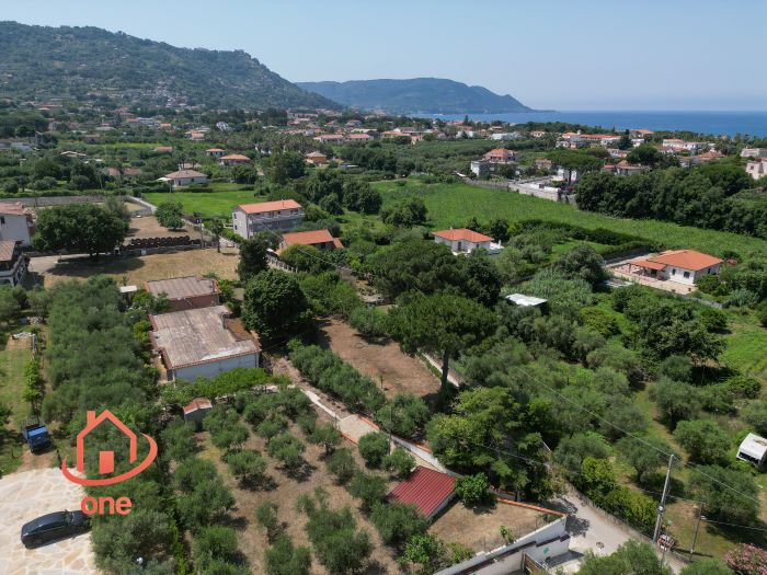 Villa-con-giardino-in-vendita-a-Castellabate-loc (11)