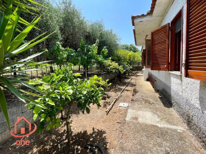 Villa-con-giardino-in-vendita-a-Castellabate-loc (13)