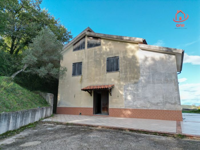 Villa-vista-mare-con-terreno-in-vendita-ad-Ogliastro-Cilento (11)