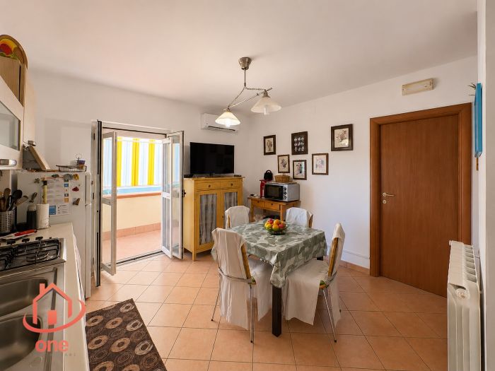 appartamento-vicino-santa-marias-castellabate-con-terrazzo-posto-auto-nuovo (1)