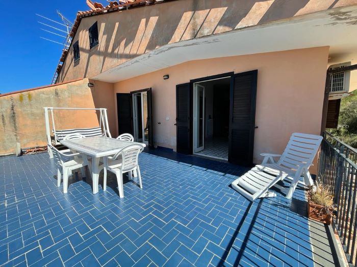 appartamento-in-vendita-con-spazio-esterno-e-piscina (10)
