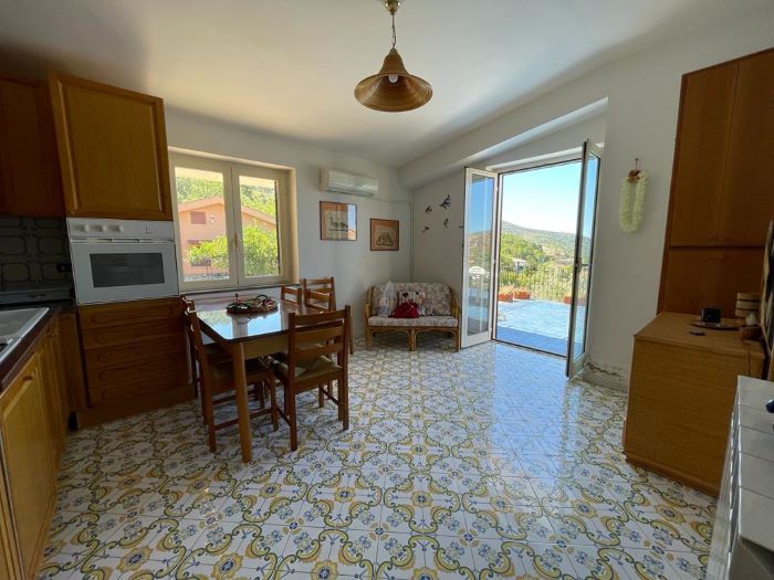 appartamento-in-vendita-con-spazio-esterno-e-piscina (12)