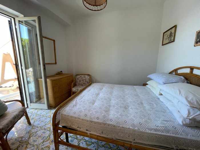 appartamento-in-vendita-con-spazio-esterno-e-piscina (14)