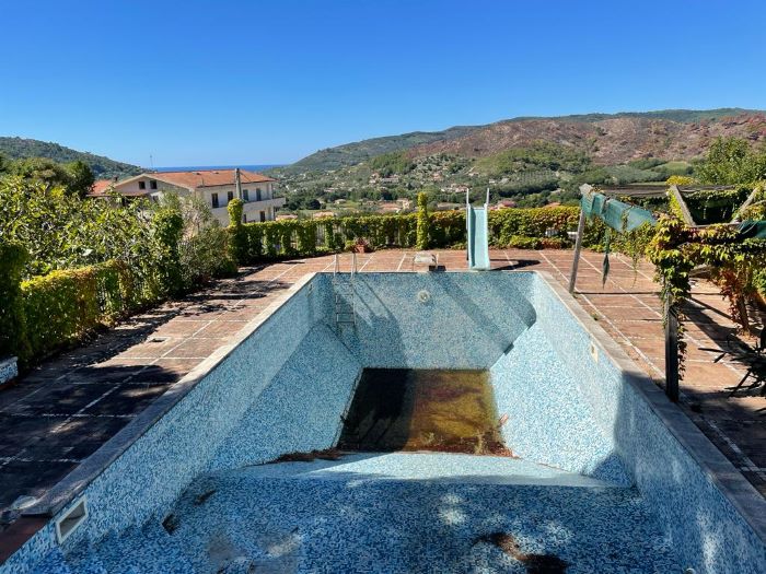 appartamento-in-vendita-con-spazio-esterno-e-piscina (3)
