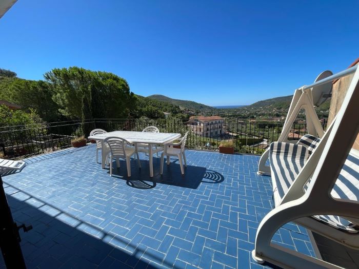 appartamento-in-vendita-con-spazio-esterno-e-piscina (9)