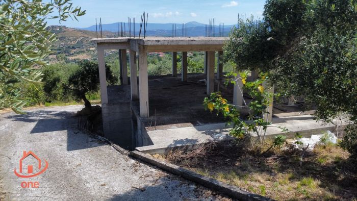 villetta-allo-stato-grezzo-contrada-valle-castellabate-due-livelli (6)