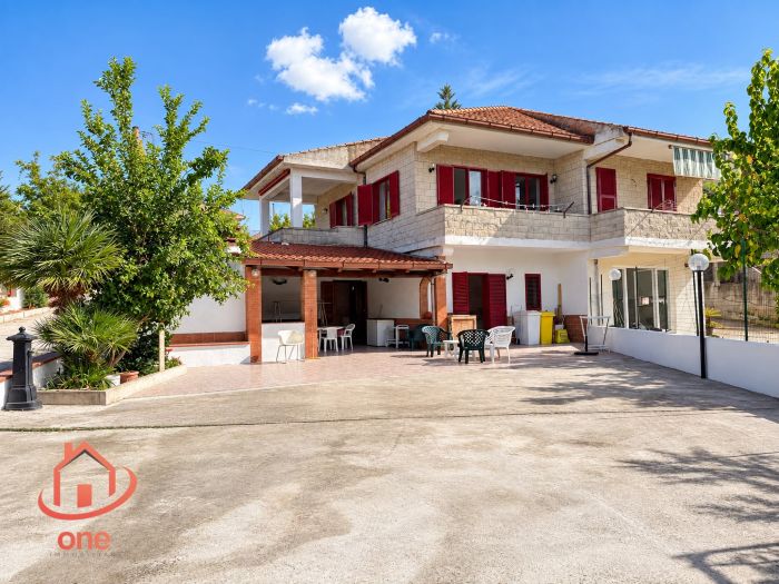 appartamento-villetta-a-schiera-con-giardino-e-spazio-esterno-giungatelle (14)