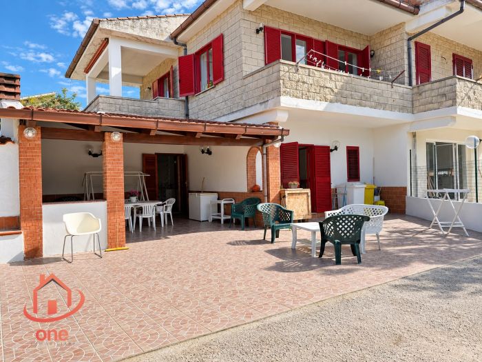 appartamento-villetta-a-schiera-con-giardino-e-spazio-esterno-giungatelle (9)