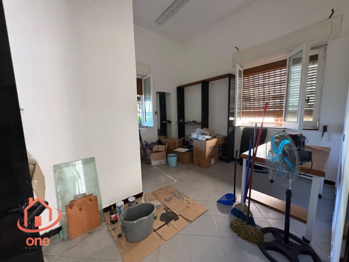 locale-commerciale-al-centro-di-san-marco-castellabate-ristrutturato-in-affitto (3)
