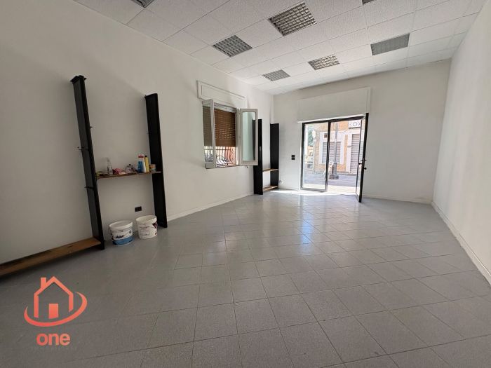 locale-commerciale-al-centro-di-san-marco-castellabate-ristrutturato-in-affitto (5)